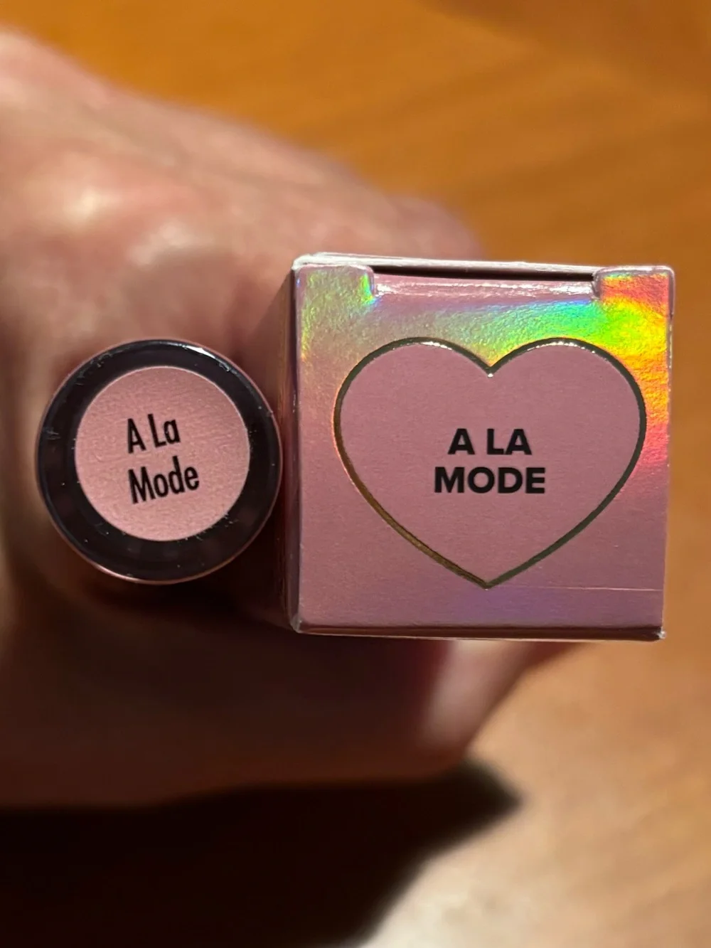 Too Faced Lip Injection Maximum Plump Lip Plumper A La Mode